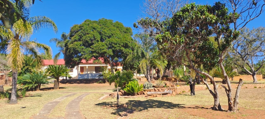 12 Bedroom Property for Sale in Buffelshoek AH North West